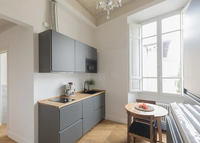 Next Stop, Appartamento